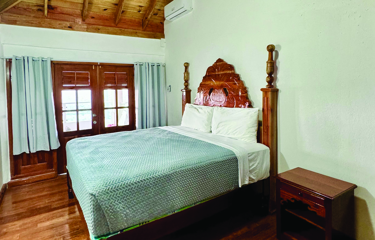 1 Bedroom Beachfront Junior Penthouse Suite 600 sq ft
